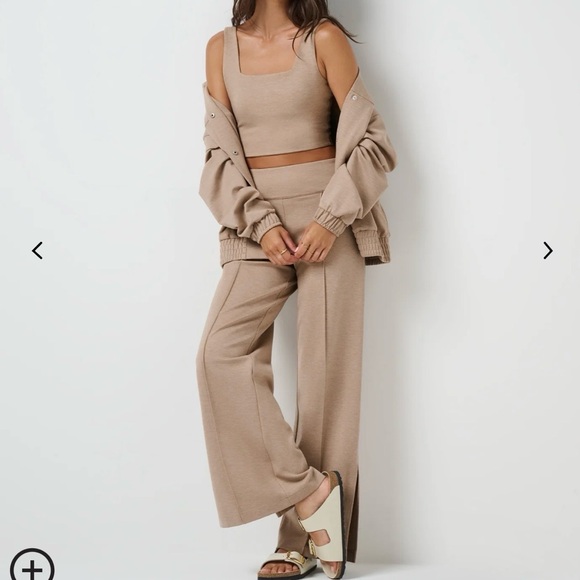 Travis Mathew Tops - NWT Travis Matthews Women’s Two Piece Set TANK & PANTS ONLY - SMALL